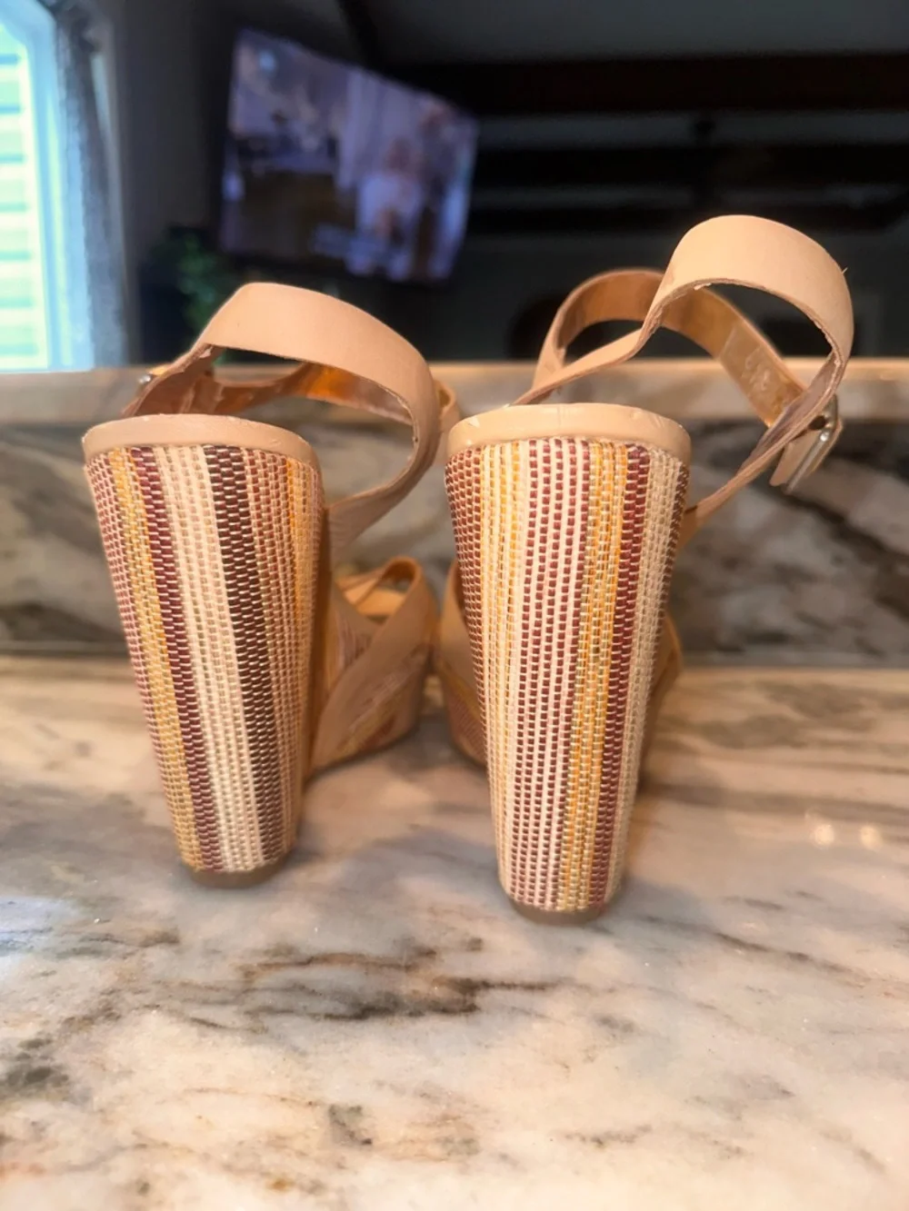 BCBGeneration elegant beige